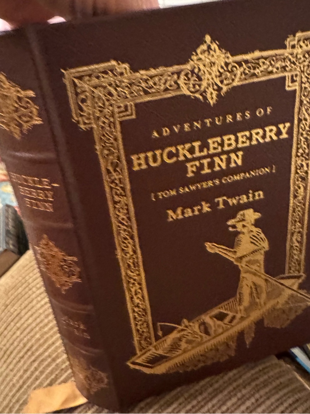 Adventures of Huckleberry Fin Mark Twain leather bound book. NWOTs never read.